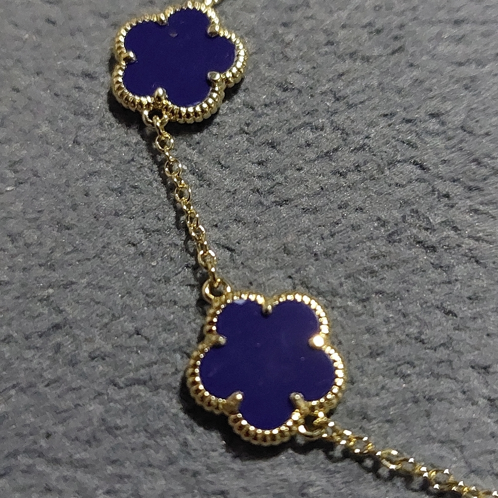Jankuo Clover Flower Bracelet.